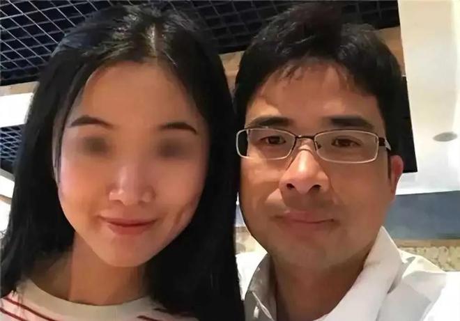 以克服生理厌恶和苏某结婚也真是个狠人九游会网址是多少翟欣欣为了钱竟然可(图13)