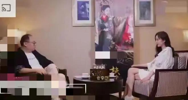 1岁小糯米身高1米7杨幂叫着“宝宝”很温柔j9九游会真人游戏第一杨幂香港被偶遇！1(图10)